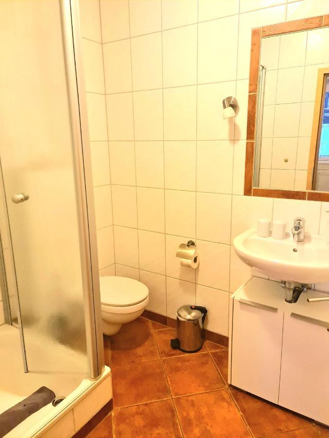 Gaestehaus Zum Weinbauer Rhodt unter Rietburg Ngoại thất bức ảnh