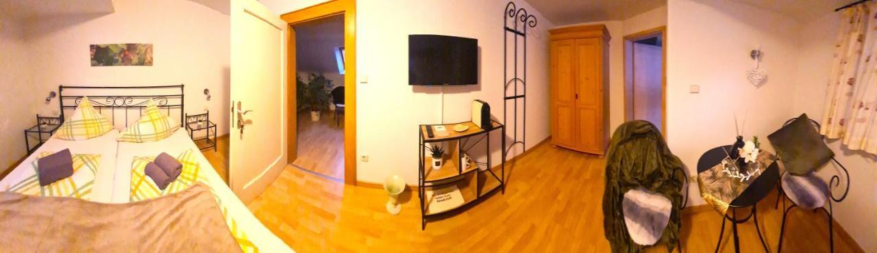 Gaestehaus Zum Weinbauer Rhodt unter Rietburg Ngoại thất bức ảnh